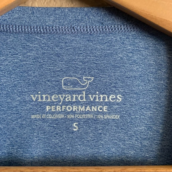 Vineyard Vines Performance Athleisure Top Size Small - Picture 6 of 10